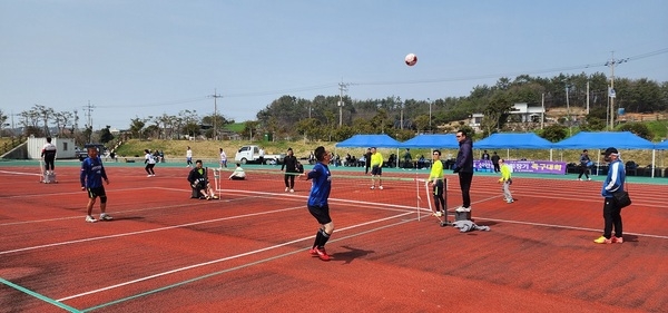 2025 제3회 신안군 체육회장기 생활체육대회 개최..'건강과 활력의 축제, 신안군 체육회장기 생활체육대회' 1