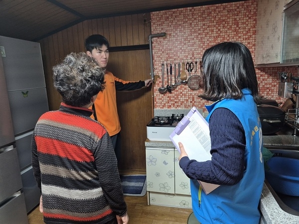 신안군 자은면 복지기동대 출동..