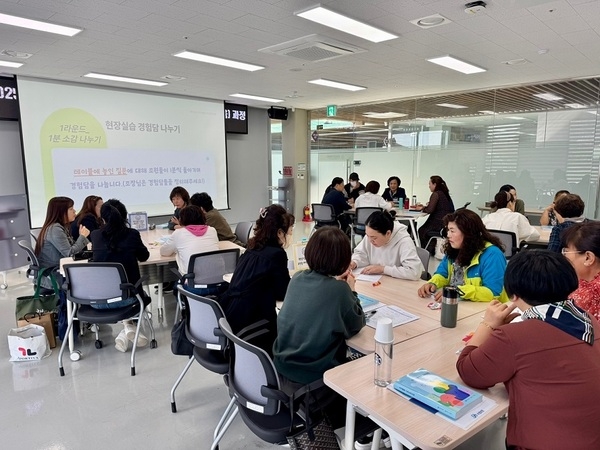 신안군, 아이돌봄 서비스 인력 양성..‘아이돌보미 양성교육’ 수료 2