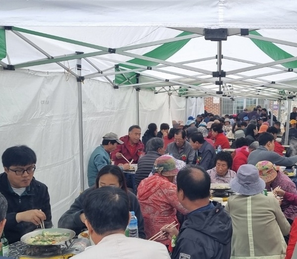 신안군 암태면 부모님들에 대한 마음 전달..