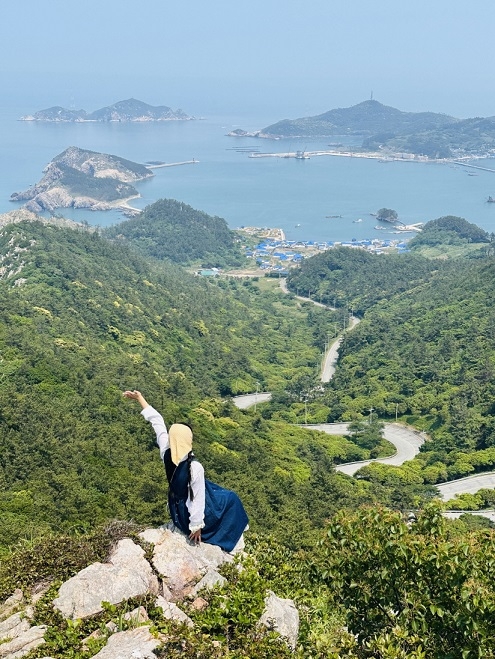 신안군, K-관광섬 흑산도 MZ세대 공략…인플루언서 팸투어 성료..