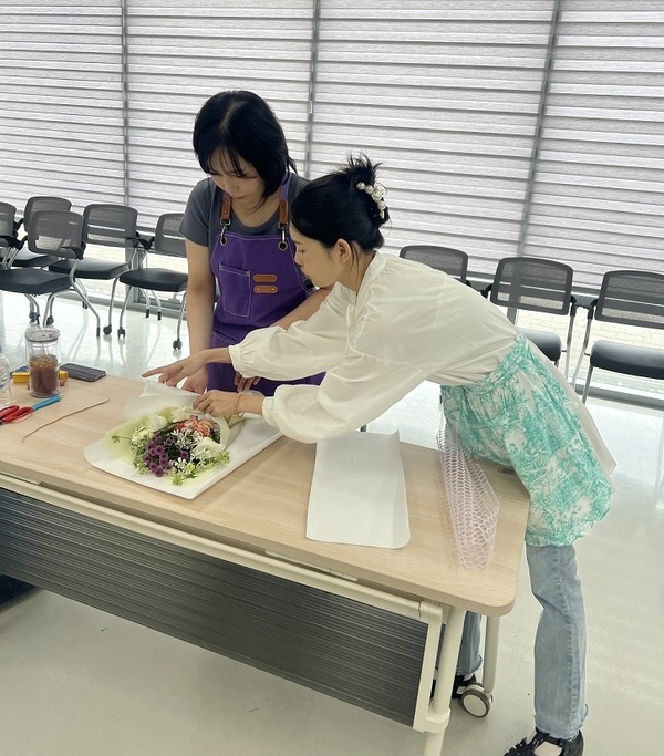 신안군여성단체협의회, 2025년 여성 취·창업 교실 개강..'신안군 꽃 축제와 연계한 여성 맞춤형 취·창업 교육 지원' 3