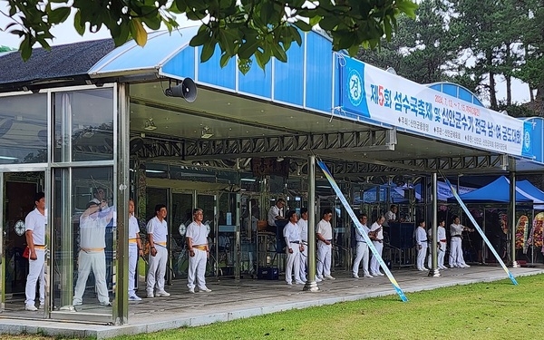 신안군, ‘제6회 신안군수기 전국 남녀 궁도대회’ 개최..'전국 700여 명 참가, 도초면 용항정서 3일간 열려' 1