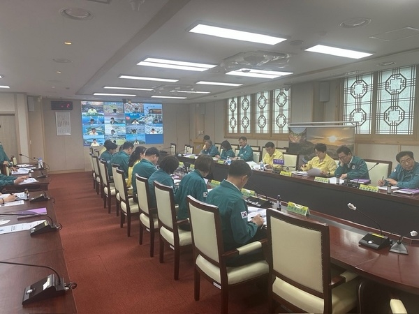 물샐틈없는 ‘현장 행정’…“군민 안전, 우리가 지킨다”..신안군, 여름 무더위 속 ‘군민 생명 지키기’ 총력 대응 3