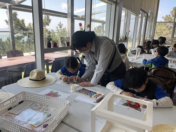 신안군 저녁노을미술관, 교육부 인증 진로체험기관 선정..'청소년 대상 맞춤형 교육프로그램 성과 인정받아' 3