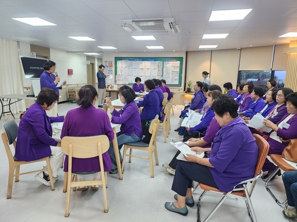 신안군 9개 여성 단체, 지역 복지 선도 위해 ‘어린이집 연합 한마음 대회’에 410만 원 쾌척..